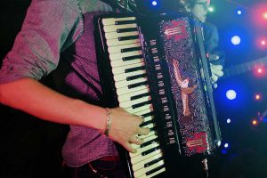 Accordeon - Photo: Aadaoaalves [via pixabay.com]
