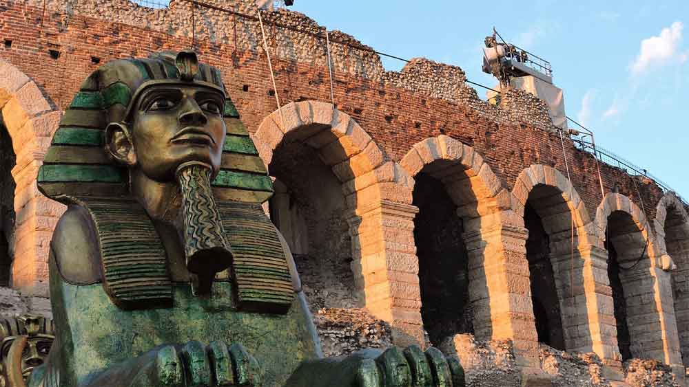 Photo by: Pcdazero [via - pixabay.com]