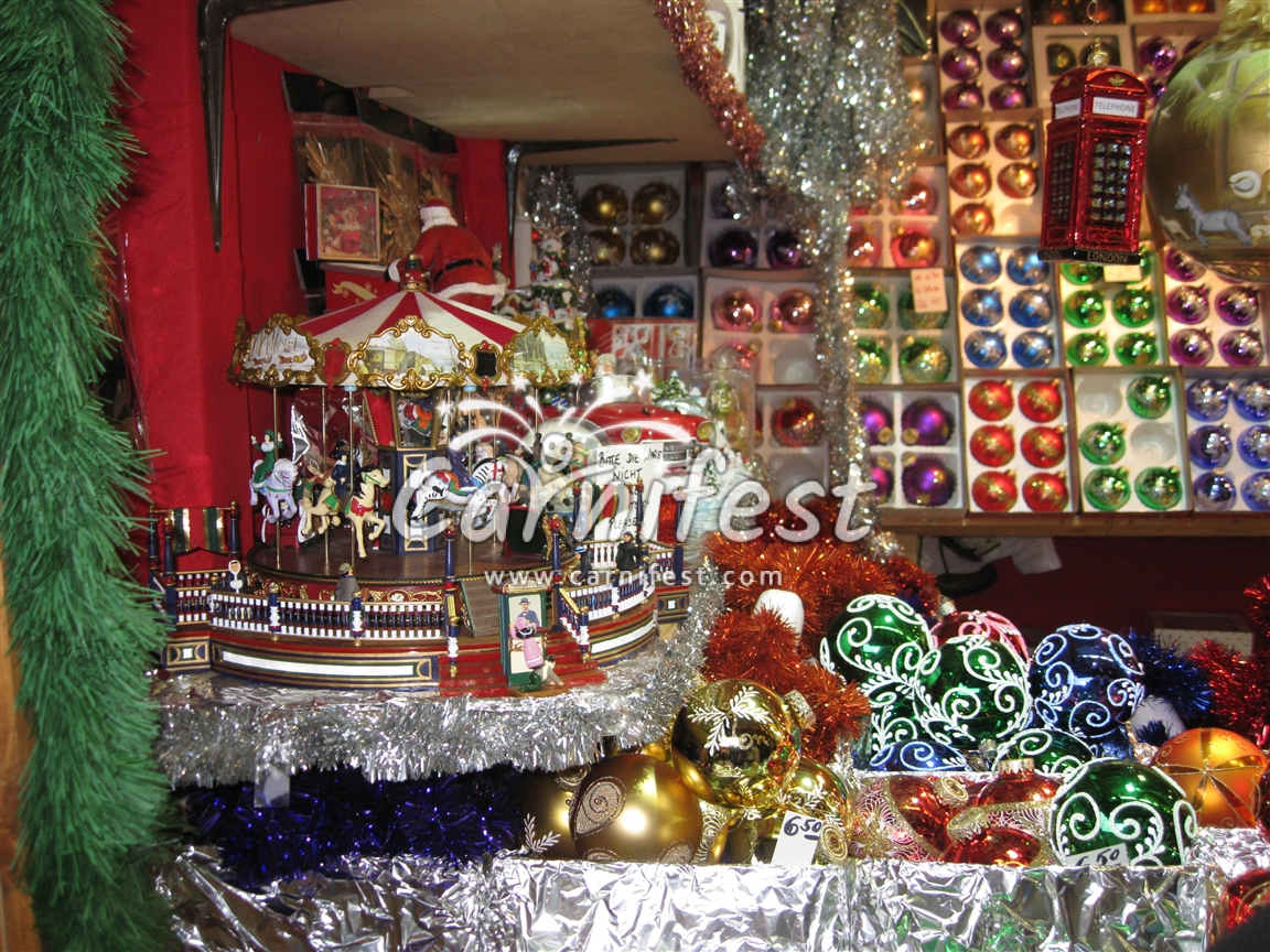 Christmas Market in Vienna - CarniFest Online Photo © All Rights Reserved