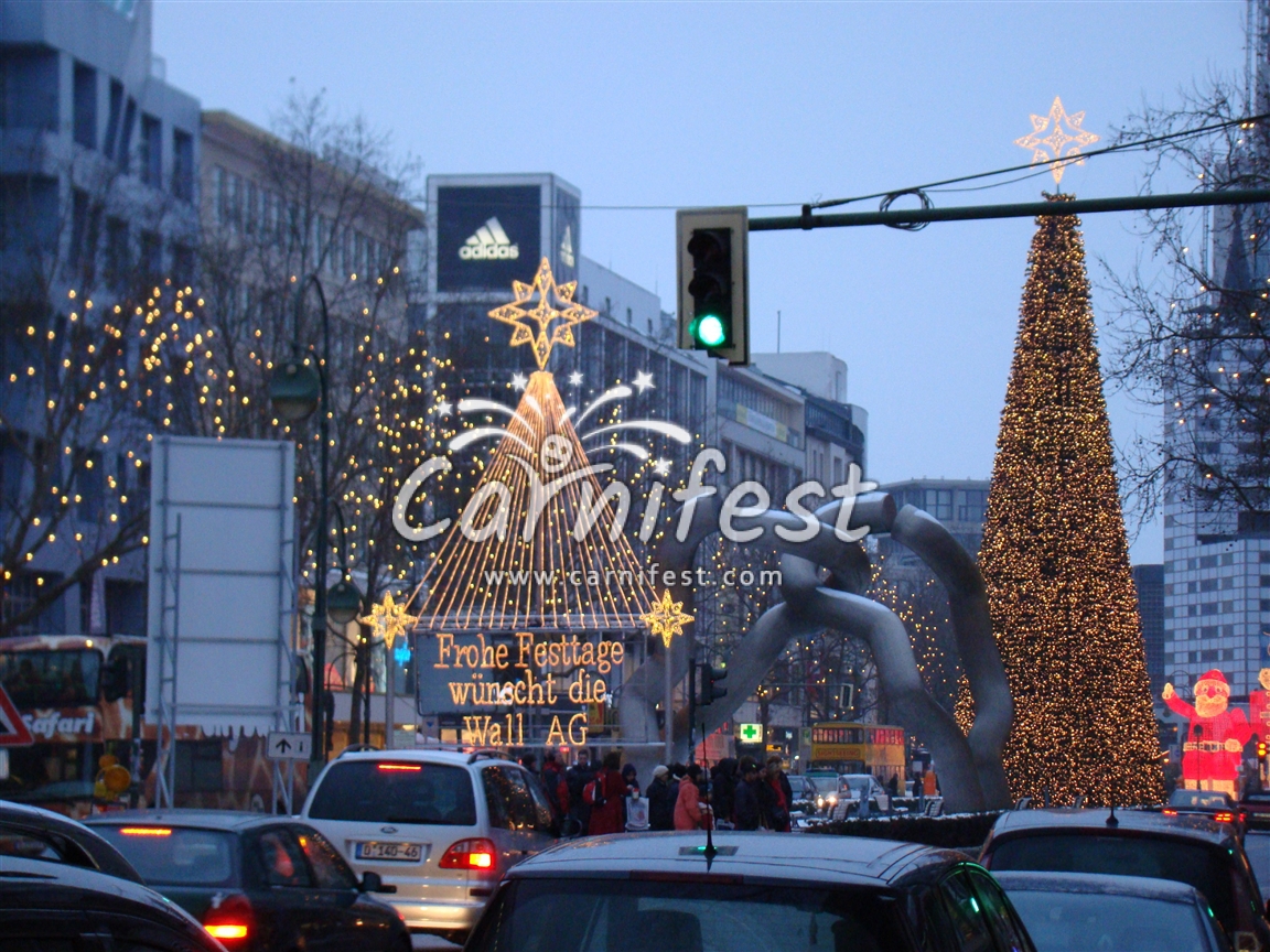 Berlin Christmas eve - CarniFest Online Photo © All Rights Reserved