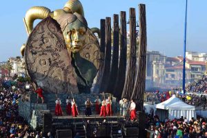 Photo: viareggio.ilcarnevale.com