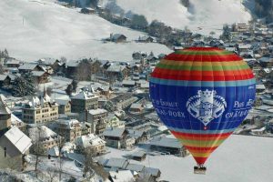 Photo by: www.festivaldeballons.ch