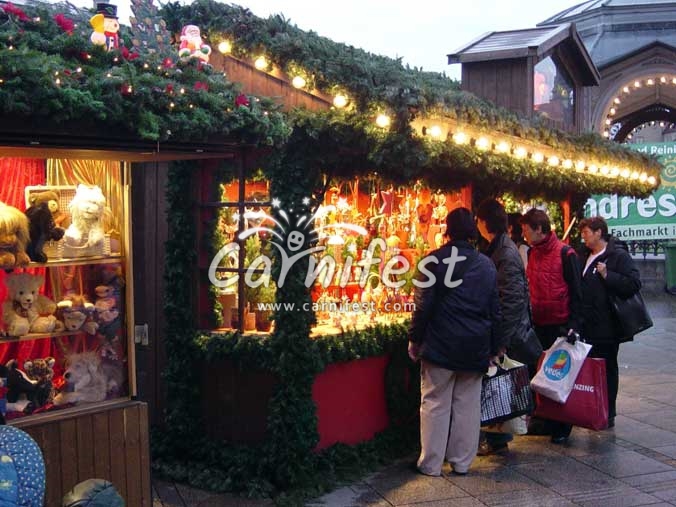 Christmas market - CarniFest Online Photo © All Rights Reserved