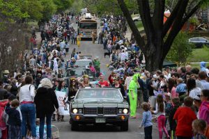 An example of celebrants in a festive parade. - Photo by: Stephen Dumas from Pixabay