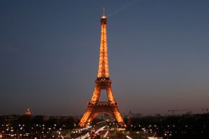 Eiffel tower by night - Photob by: cristinasz