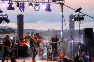 Concert in Bein Hacramim Festival - Photo: www.facebook.com/2beav/