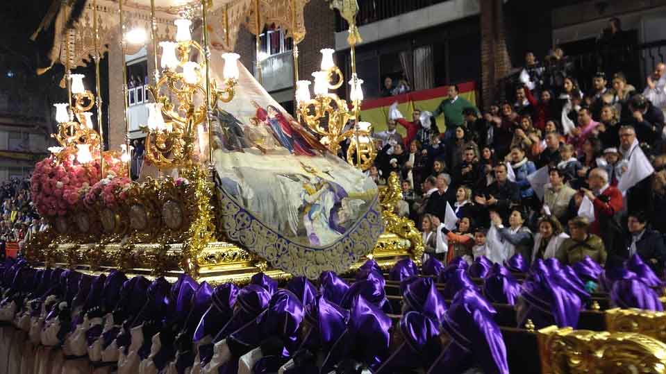 Image by Jacqueline Macou from Pixabay