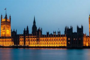 Houses of parliamen - Photo by: Luxstorm [via-pixabay.com]