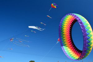 Kite Festival - Photo: Jondolar Schnurr [Via pixabay.com]