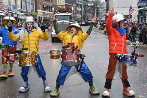Photo: www.saranaclakewintercarnival.com
