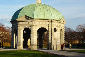 The English Garden (Englischer Garten) in Munich, Germany - CarniFest Online Photo © All Rights Reserved