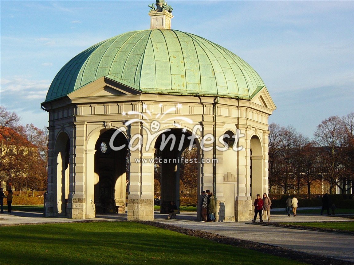 The English Garden (Englischer Garten) in Munich, Germany - CarniFest Online Photo © All Rights Reserved